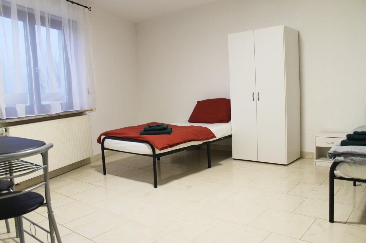 Spacious Apartment In Industrial Area ลุดวิกสบูร์ก ภายนอก รูปภาพ