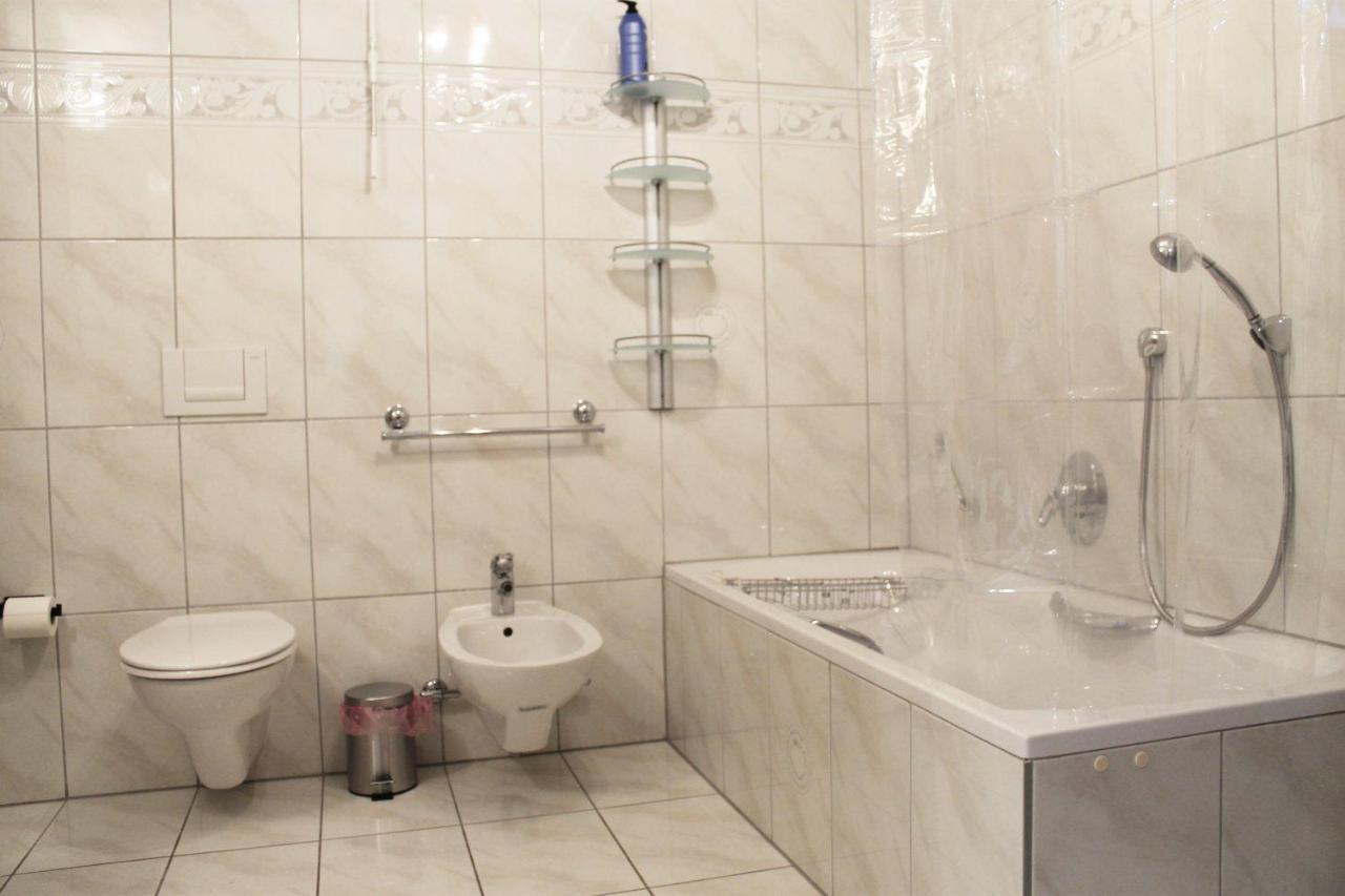 Spacious Apartment In Industrial Area ลุดวิกสบูร์ก ภายนอก รูปภาพ